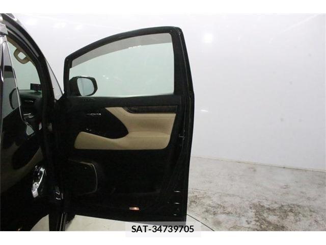 Toyota ALPHARD HYBRID 2020-07 8456956-29