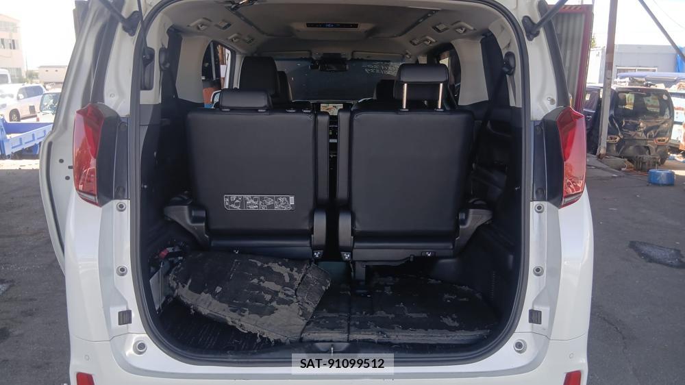 Toyota ALPHARD HYBRID 2019-03 7736071-21