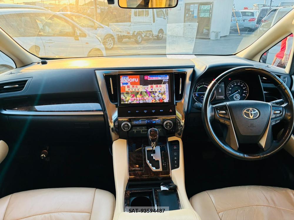 Toyota ALPHARD HYBRID 2018-02 8427973-12