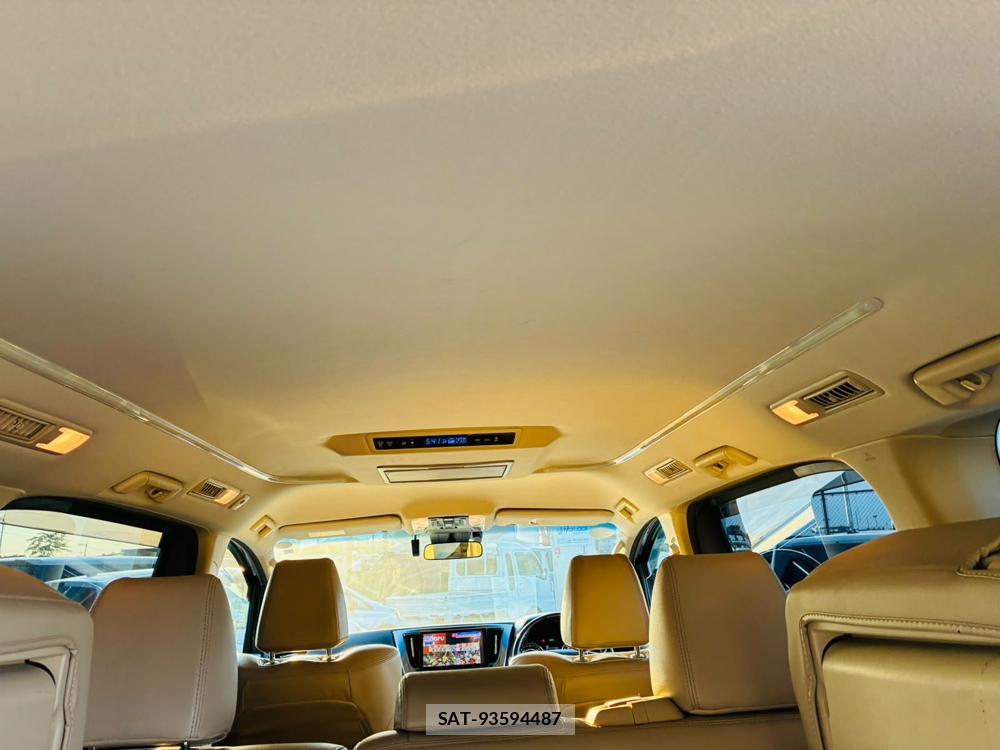 Toyota ALPHARD HYBRID 2018-02 8427973-25