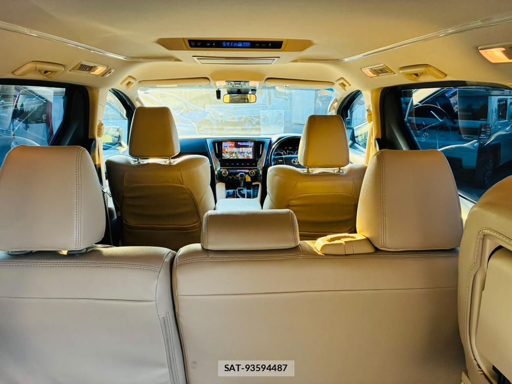 Toyota ALPHARD HYBRID 2018-02 8427973-26