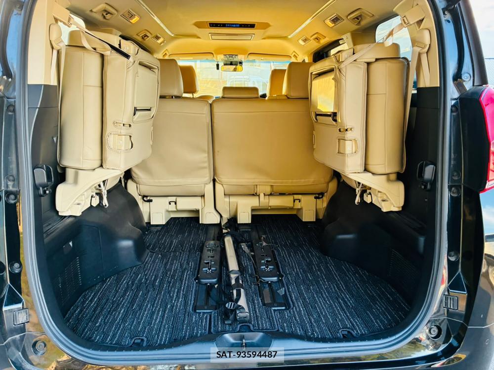 Toyota ALPHARD HYBRID 2018-02 8427973-27