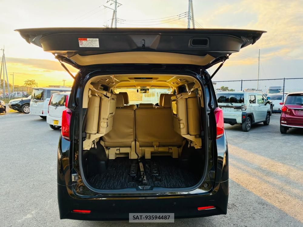 Toyota ALPHARD HYBRID 2018-02 8427973-28