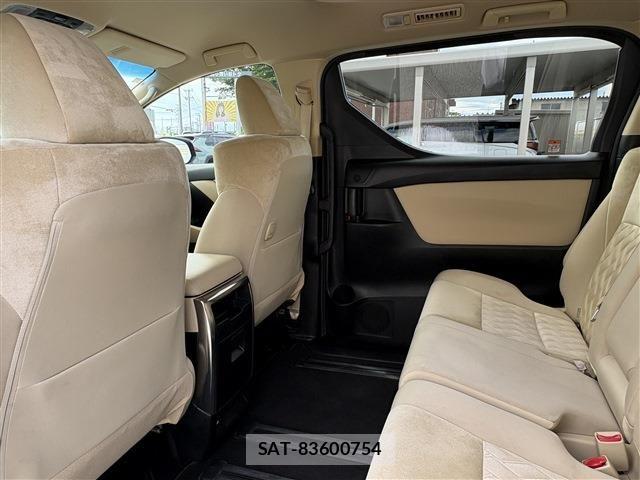 Toyota ALPHARD HYBRID 2022-07 8523403-19