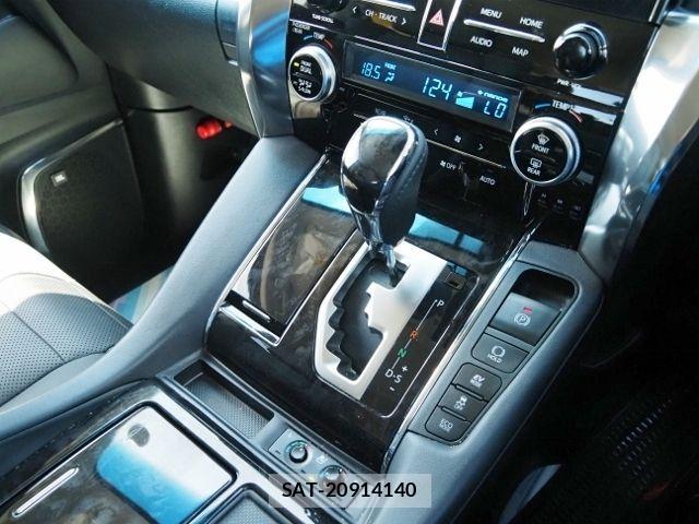 Toyota ALPHARD HYBRID 2021-12 8561061-28