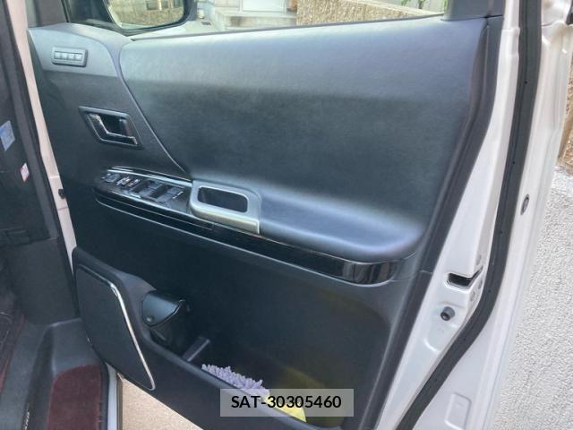 Toyota ALPHARD HYBRID 2013-10 8561070-12