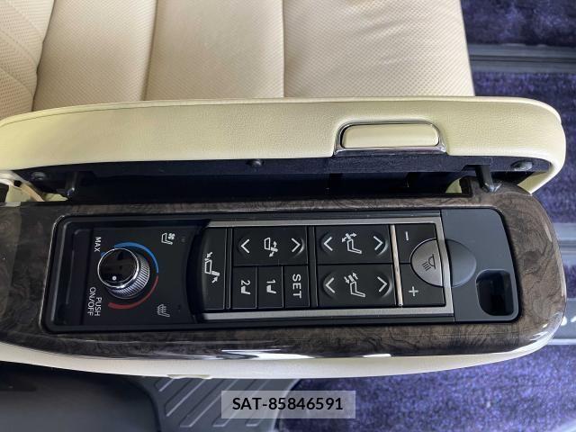 Toyota ALPHARD HYBRID 2021-02 8561066-17