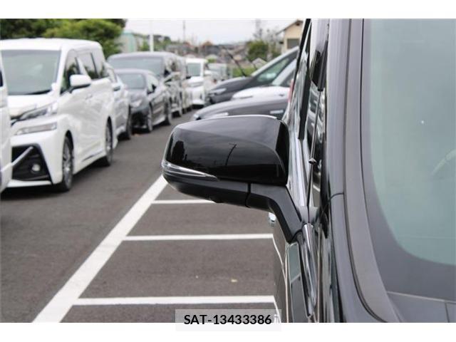 Toyota ALPHARD HYBRID 2017-08 8625701-21