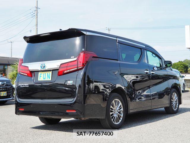 Toyota ALPHARD HYBRID 2021-06 8625694-4