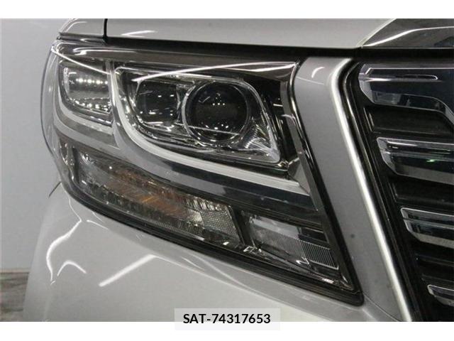 Toyota ALPHARD HYBRID 2017-03 8625702-11