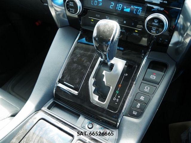 Toyota ALPHARD HYBRID 2021-05 8625693-26