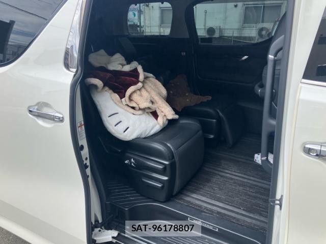 Toyota ALPHARD HYBRID 2019-07 8657891-10