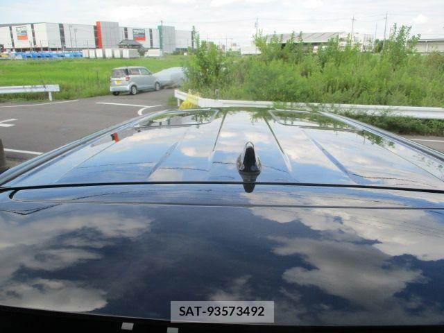 Toyota ALPHARD HYBRID 2025-03 8657882-3