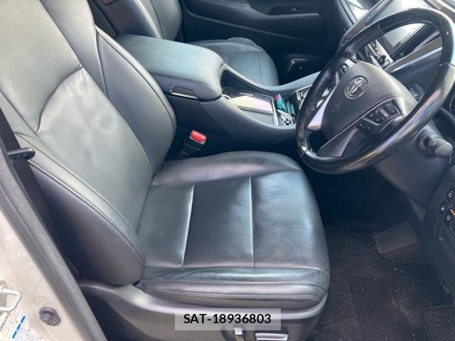 Toyota ALPHARD HYBRID 2018-06 8657890-9