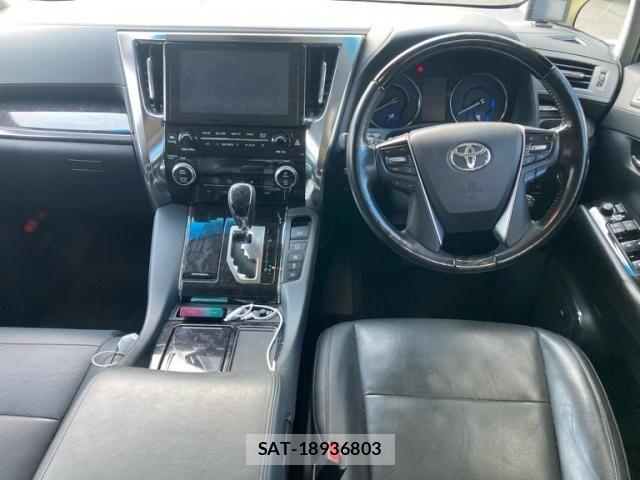 Toyota ALPHARD HYBRID 2018-06 8657890-8