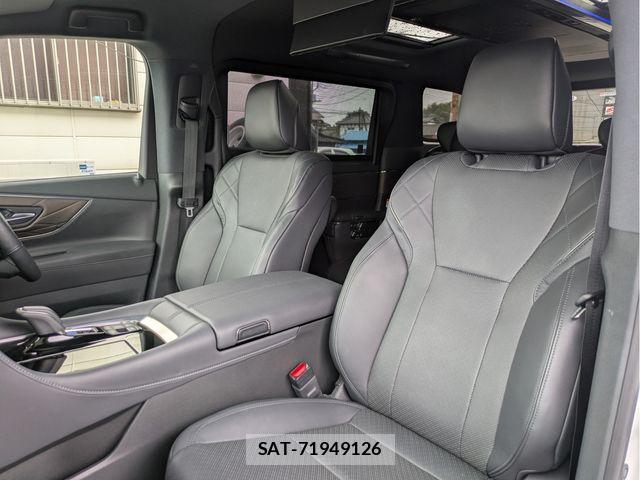 Toyota ALPHARD HYBRID 2024-05 8657881-15
