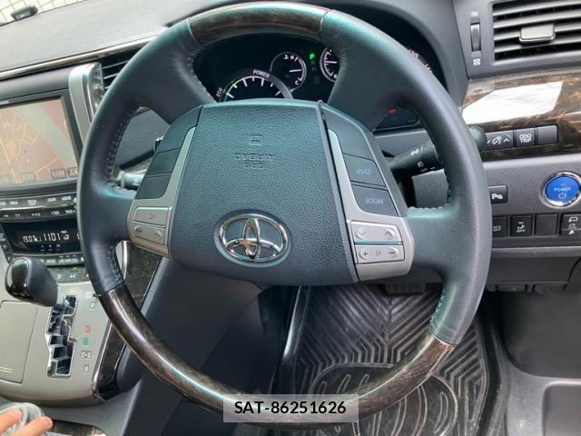 Toyota ALPHARD HYBRID 2012-07 8657900-12