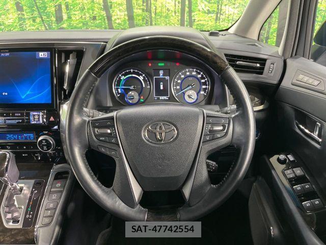 Toyota ALPHARD HYBRID 2017-11 8657893-11