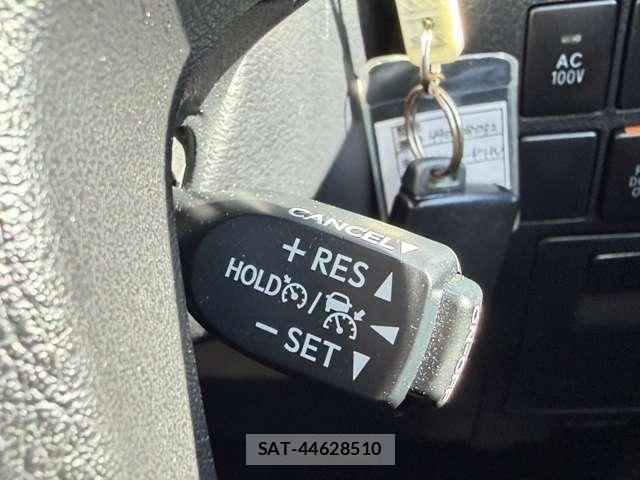 Toyota ALPHARD HYBRID 2022-07 8685124-9