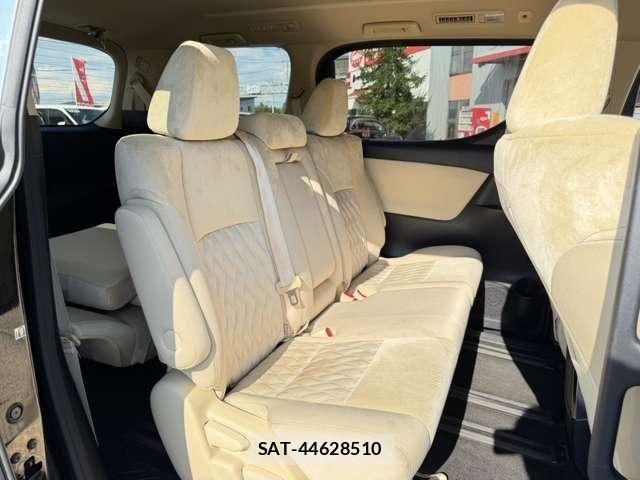 Toyota ALPHARD HYBRID 2022-07 8685124-12