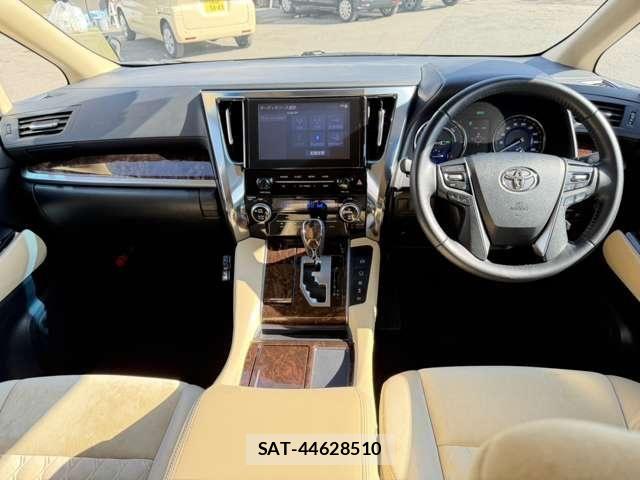 Toyota ALPHARD HYBRID 2022-07 8685124-4