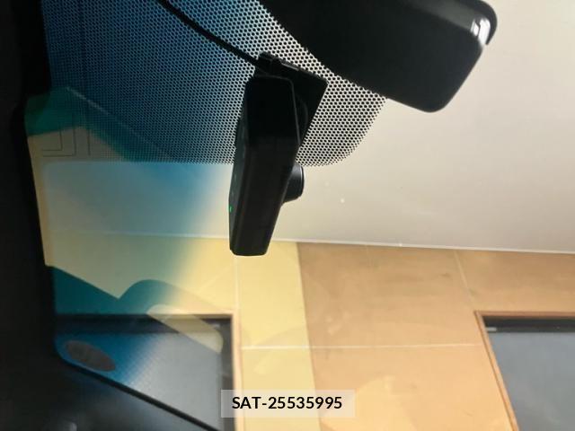 Toyota ALPHARD HYBRID 2019-01 8740279-19