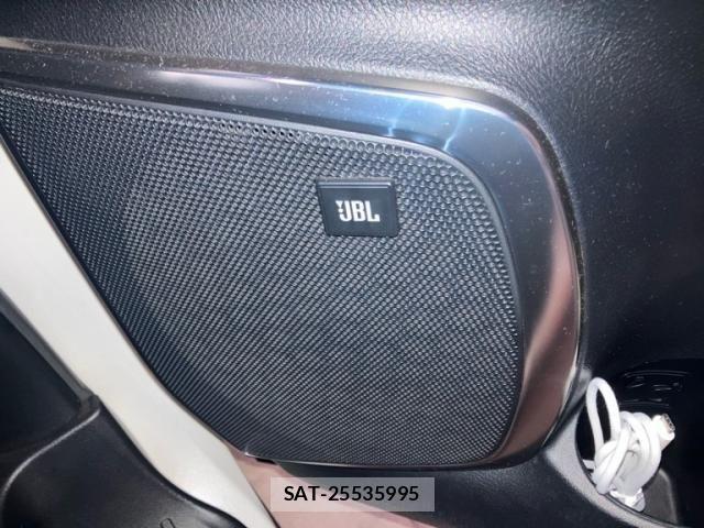 Toyota ALPHARD HYBRID 2019-01 8740279-22