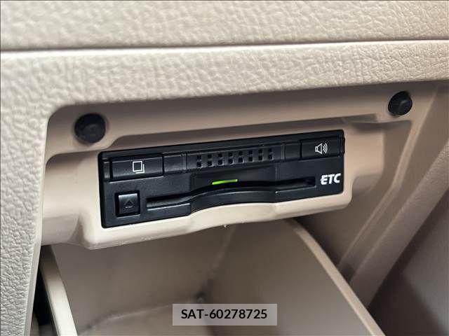 Toyota ALPHARD HYBRID 2015-01 8740287-13