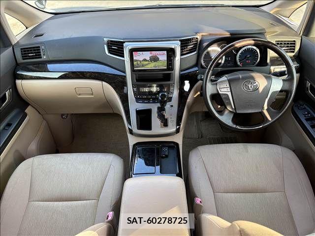 Toyota ALPHARD HYBRID 2015-01 8740287-1