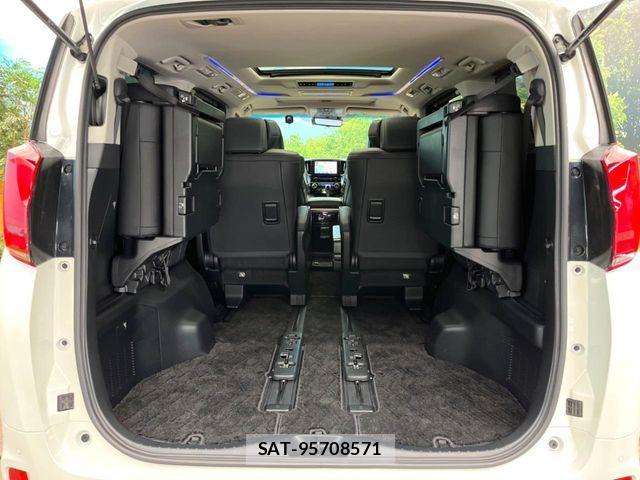 Toyota ALPHARD HYBRID 2021-11 8740261-11