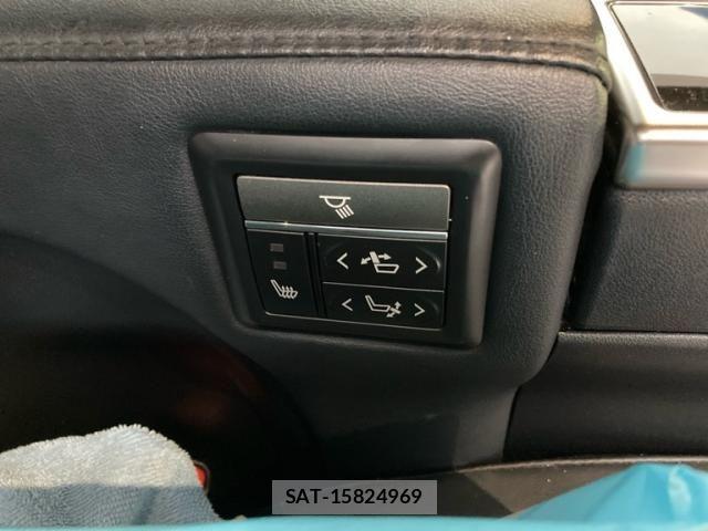 Toyota ALPHARD HYBRID 2018-07 8740284-28