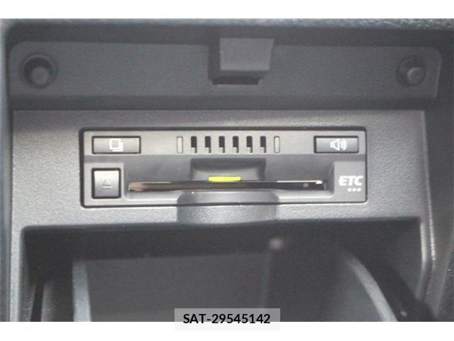 Toyota ALPHARD HYBRID 2018-03 8740281-6