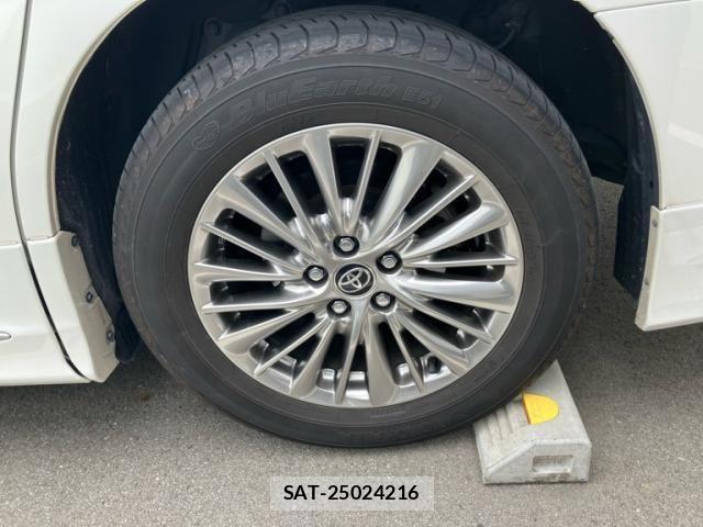 Toyota ALPHARD HYBRID 2017-07 8740283-9