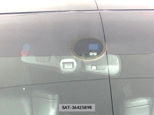 Toyota ALPHARD HYBRID 2016-06 8779397-3