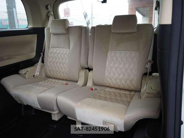 Toyota ALPHARD HYBRID 2021-11 8779400-10