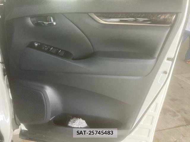 Toyota ALPHARD HYBRID 2021-11 8779394-14