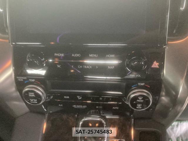 Toyota ALPHARD HYBRID 2021-11 8779394-20