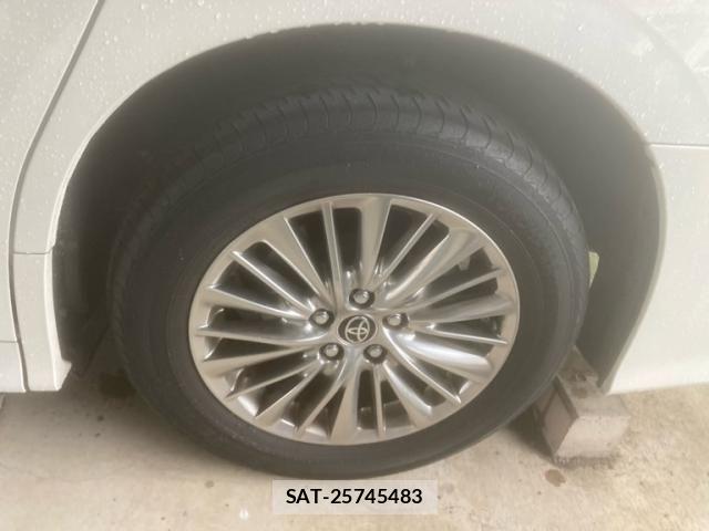 Toyota ALPHARD HYBRID 2021-11 8779394-5