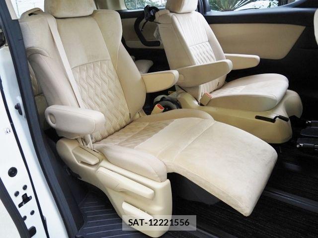 Toyota ALPHARD HYBRID 2023-02 8827716-16