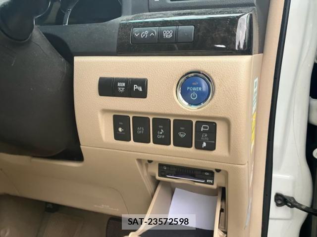 Toyota ALPHARD HYBRID 2013-09 8848140-18