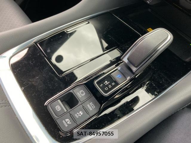 Toyota ALPHARD HYBRID 2024-01 8848129-19