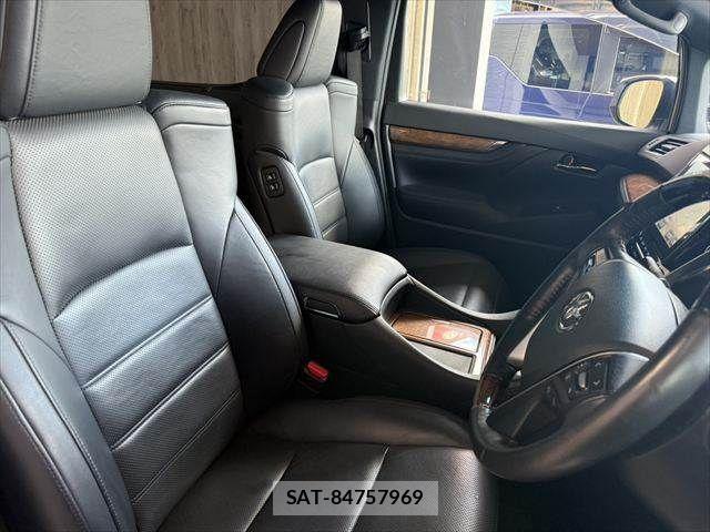 Toyota ALPHARD HYBRID 2015-09 8870378-9