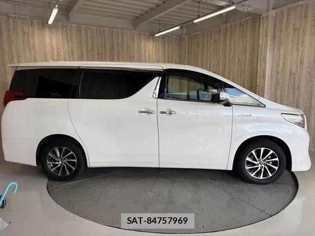 Toyota ALPHARD HYBRID 2015-09 8870378-19