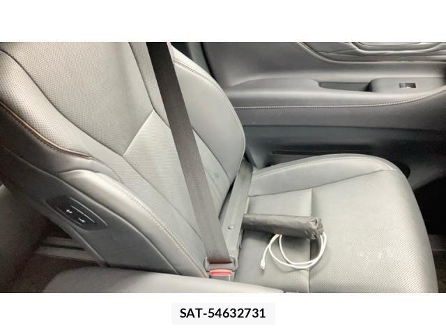 Toyota ALPHARD HYBRID 2023-11 8870377-10