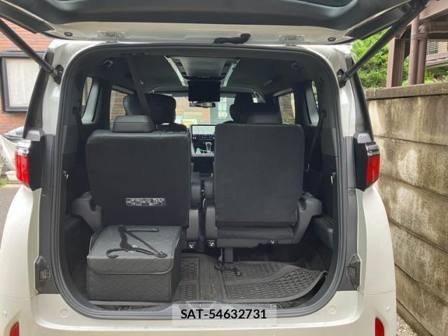 Toyota ALPHARD HYBRID 2023-11 8870377-8