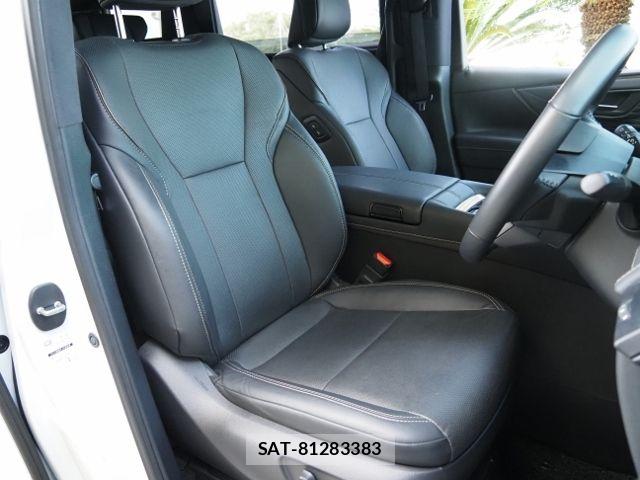 Toyota ALPHARD HYBRID 2023-10 8870376-12
