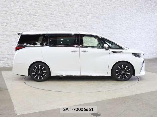 Toyota ALPHARD HYBRID 2023-08 8878557-14