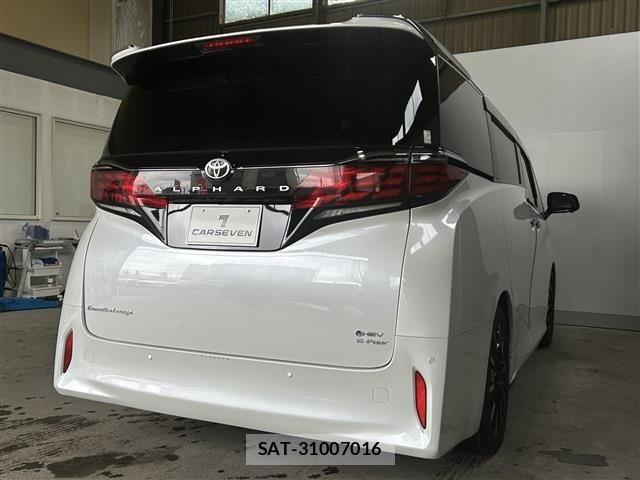 Toyota ALPHARD HYBRID 2024-04 8878556-4
