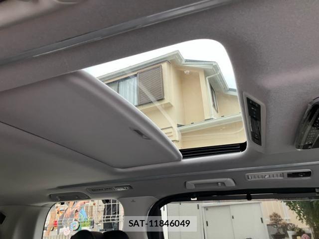 Toyota ALPHARD HYBRID 2022-02 8878565-12
