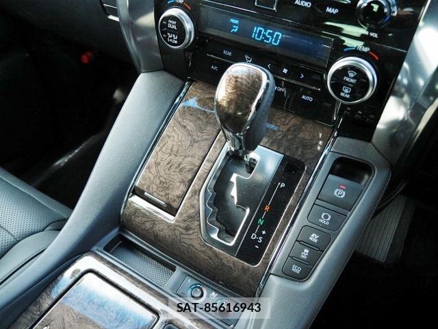 Toyota ALPHARD HYBRID 2022-04 8878558-26